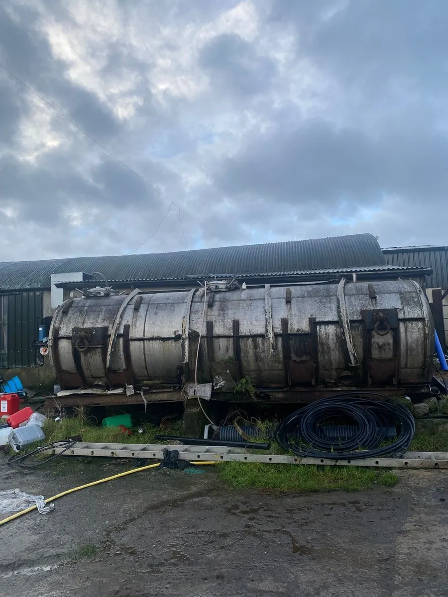 Water storage tank - Image 2