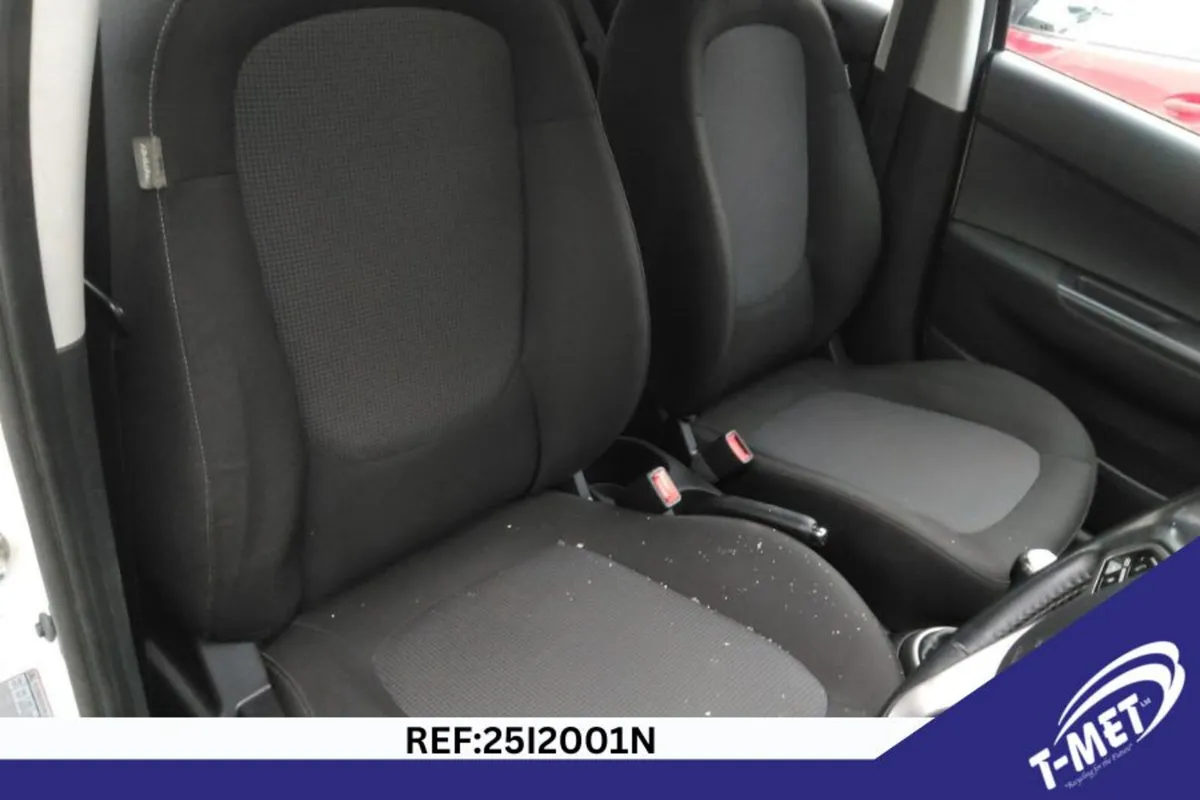 2013 HYUNDAI I20 BREAKING FOR PARTS - Image 4
