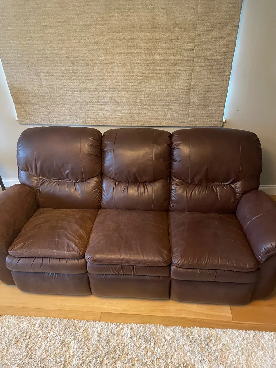 Laz-z-boy couch - Image 3