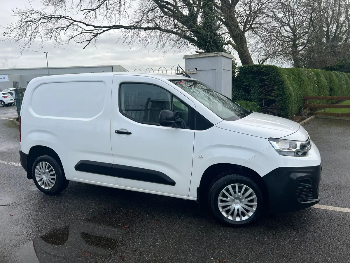 Citroen Berlingo LX Bluehdi 75 2021 - Image 3