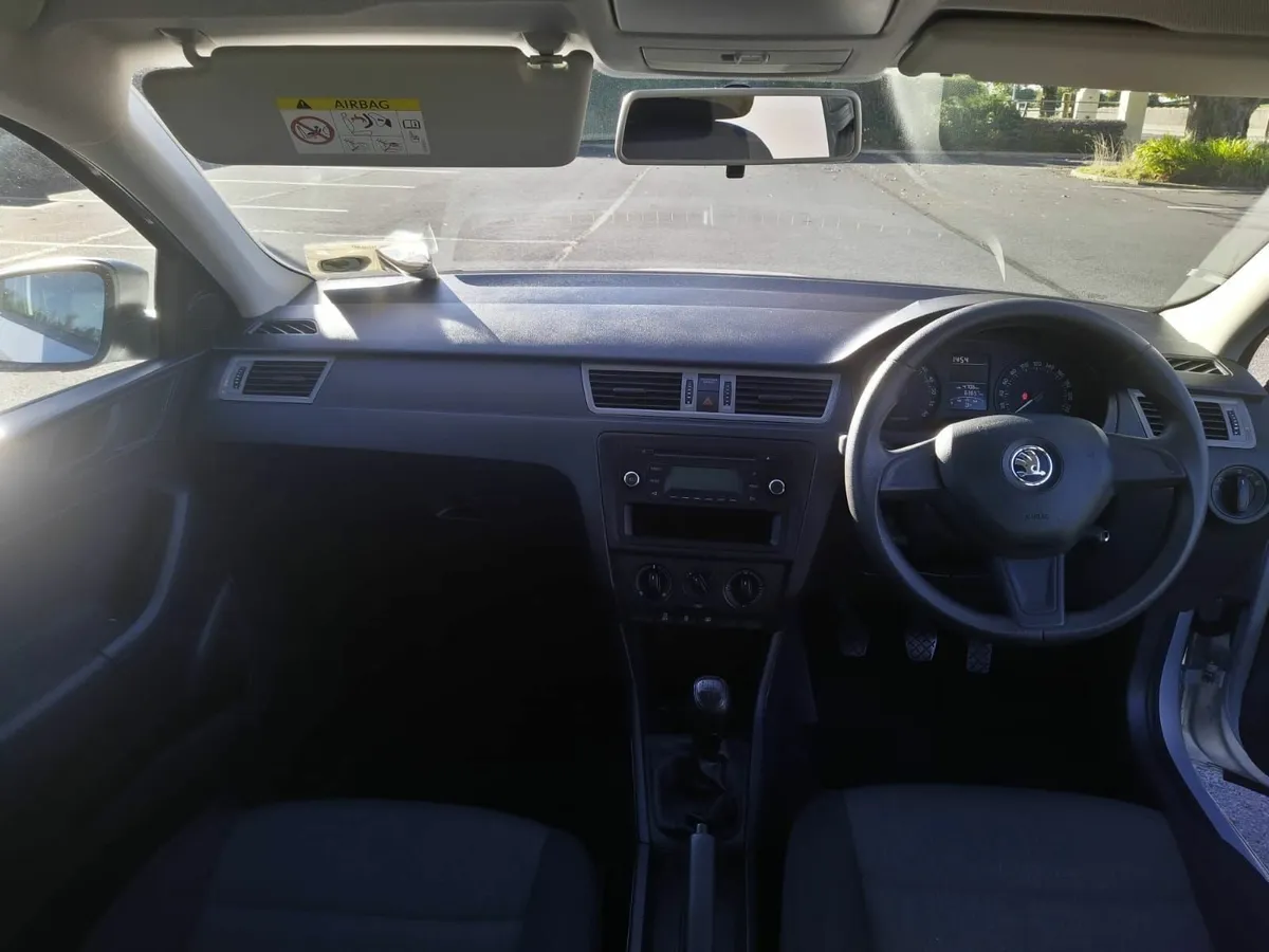 Skoda Rapid 2015 1.6TDI - Image 2
