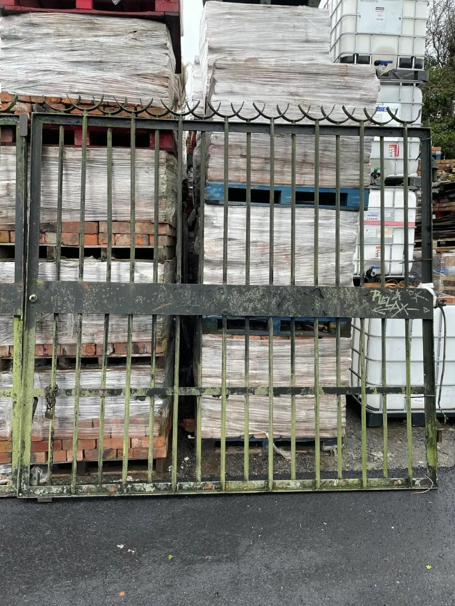 Galvanised  Gates 17ft yard gates - Image 2