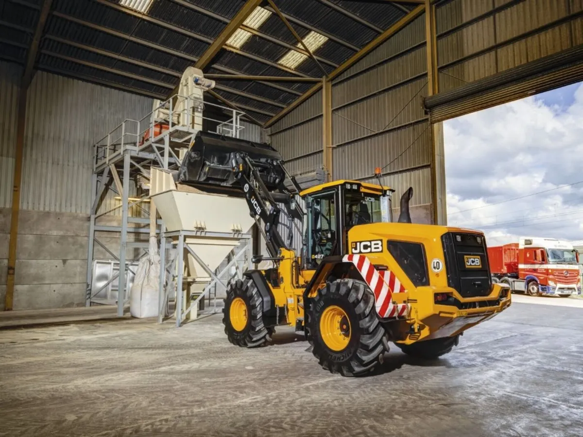 JCB 427 AGRI Wheel Loader 3.6m - Image 4