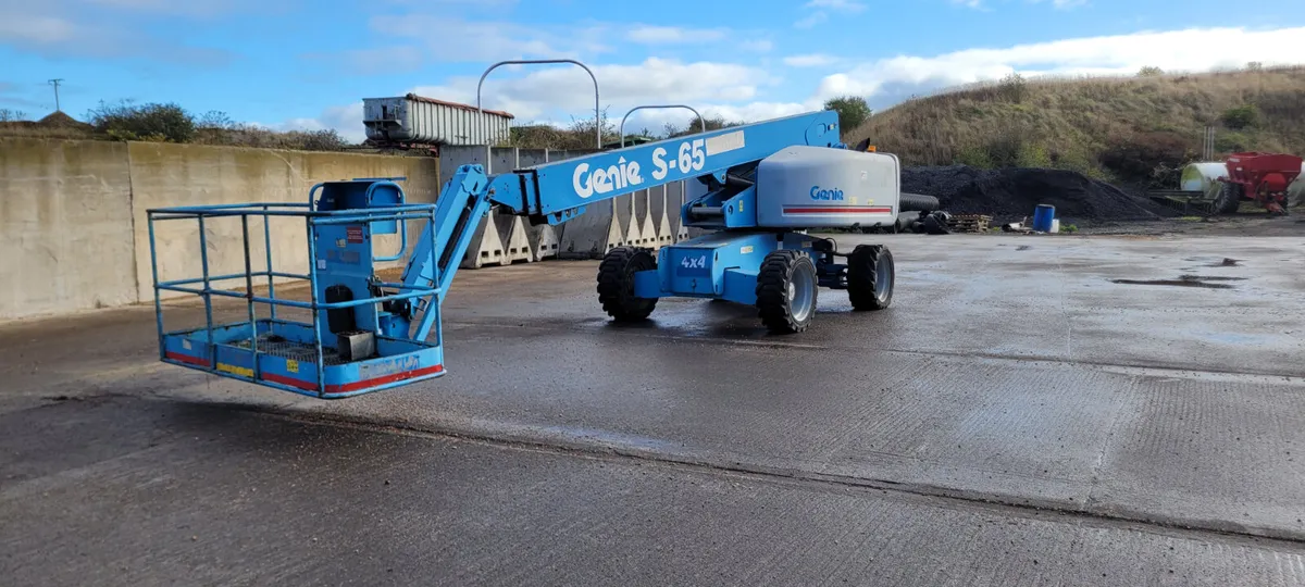 Genie S65 boom lifts - Image 2