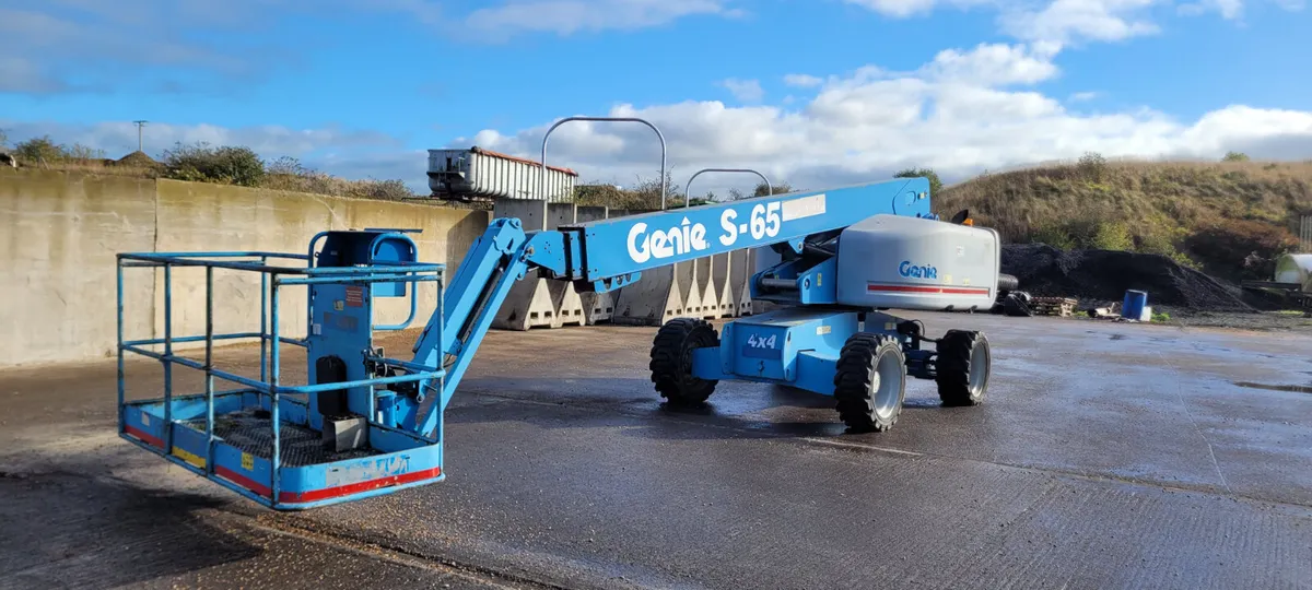 Genie S65 boom lifts - Image 3