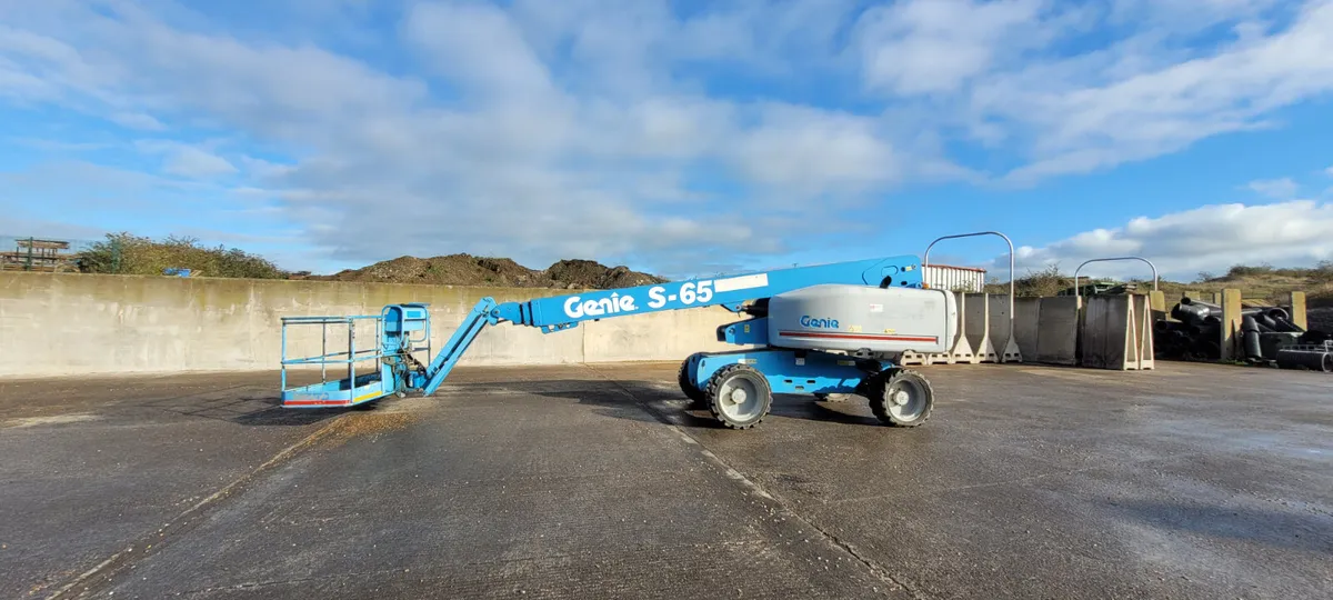 Genie S65 boom lifts - Image 4