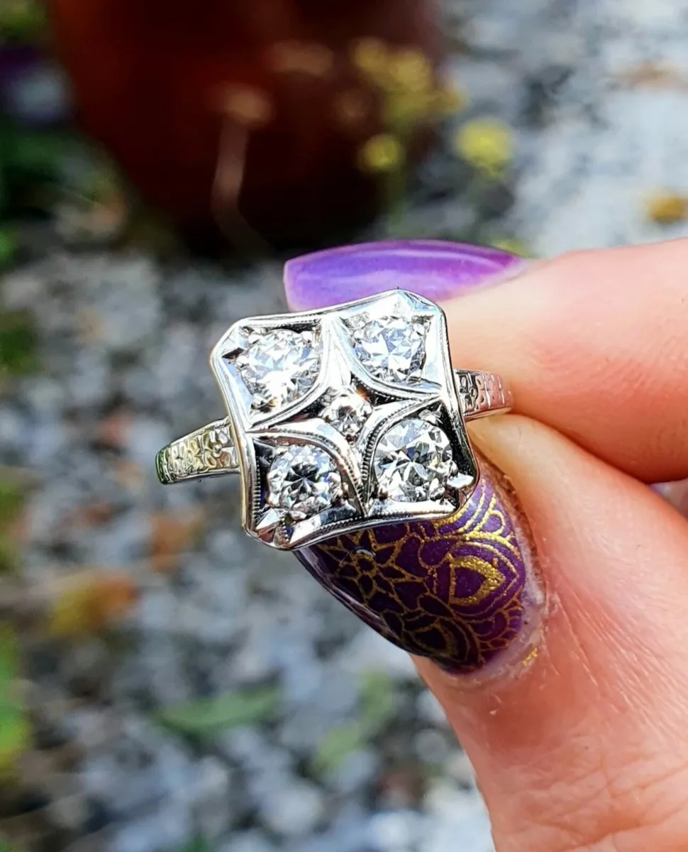 Diamond ring - Image 1