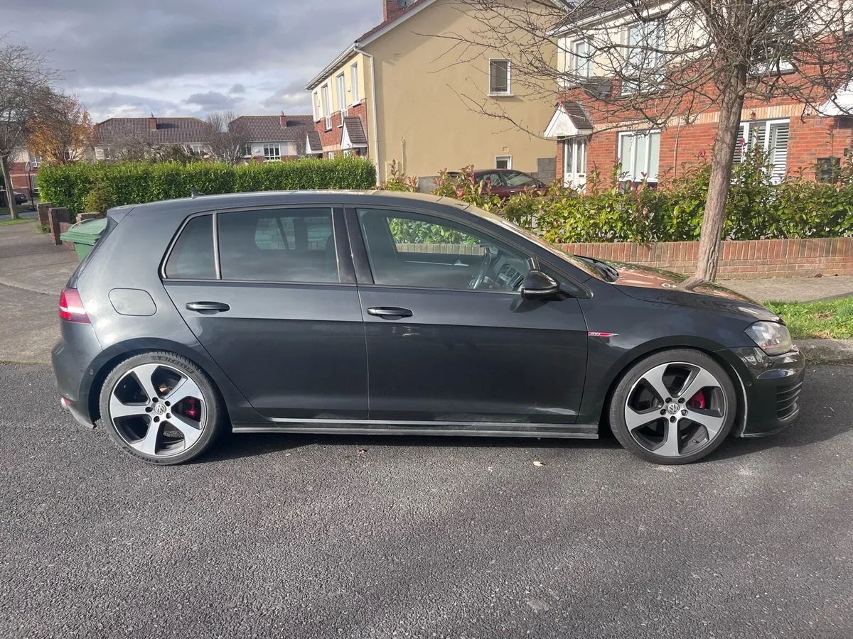 2015 Volkswagen Golf GTI - PAN ROOF - Image 2