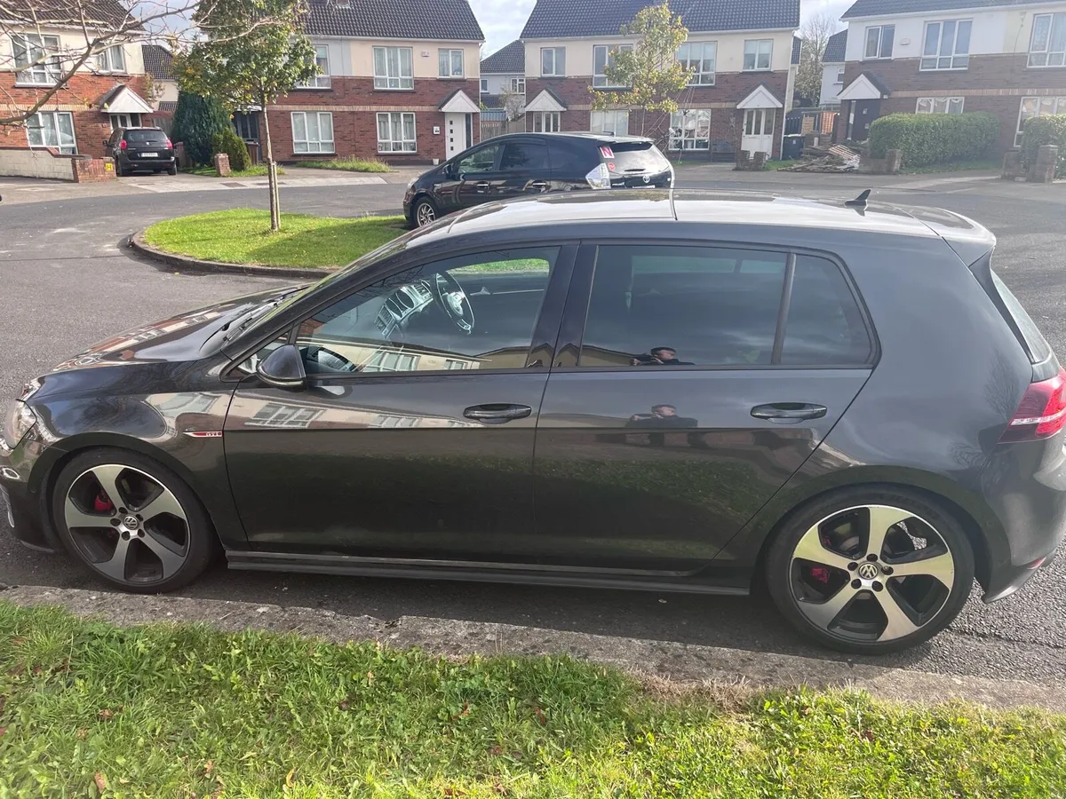 2015 Volkswagen Golf GTI - PAN ROOF - Image 3