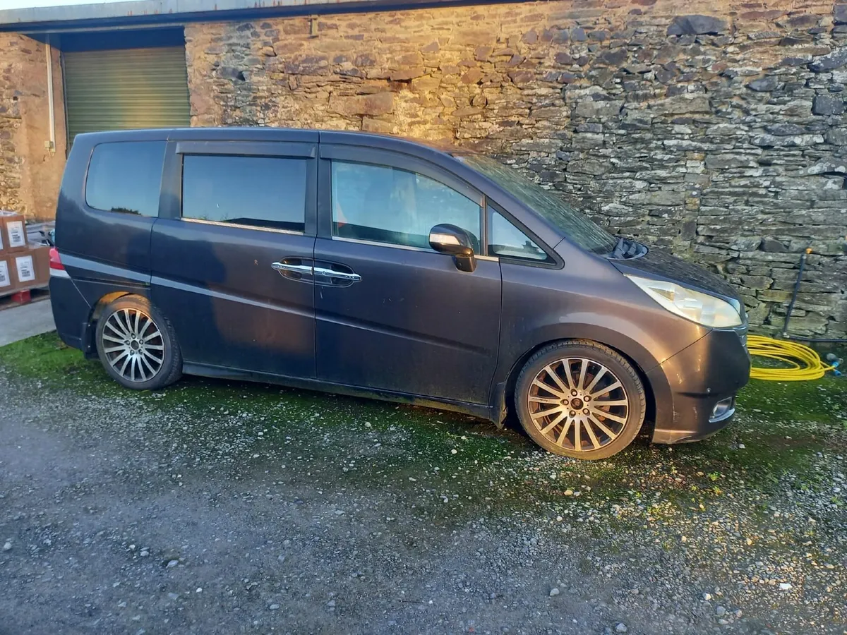 2007 Honda Stepwagon  Repair or parts - Image 1