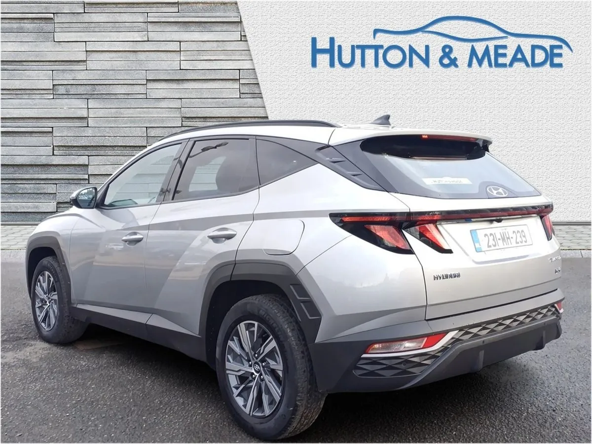 Hyundai Tucson Executive HEV 1.6 Petrol 5dr - Image 2