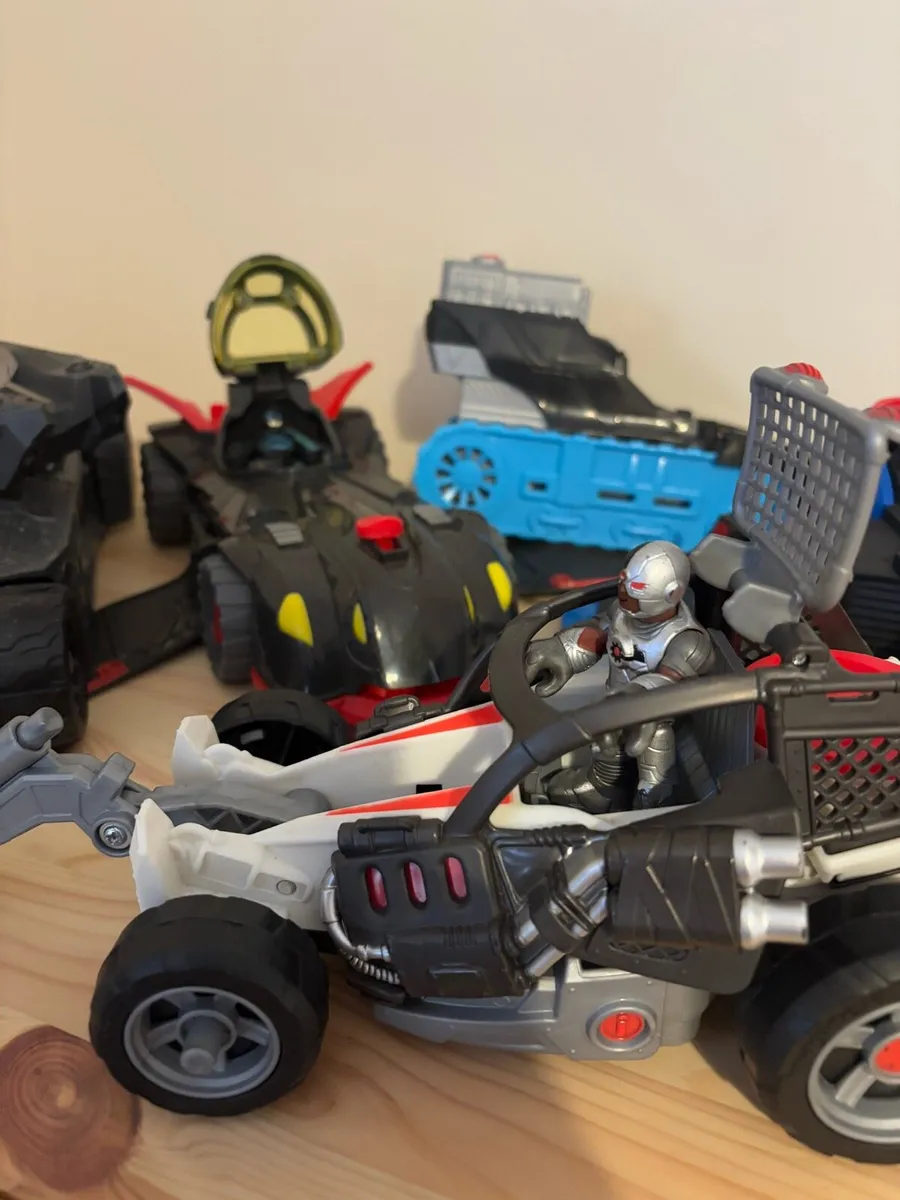 Imaginext toys clear out - Image 4