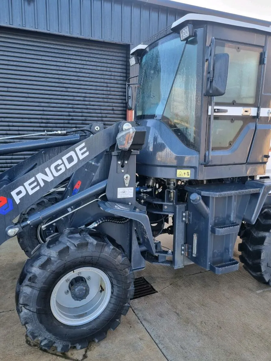 New loading shovel - Image 3
