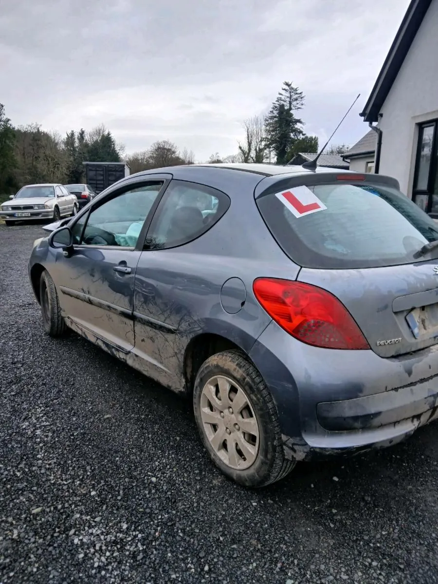 Peugeot 207 1.4 petrol - Image 1