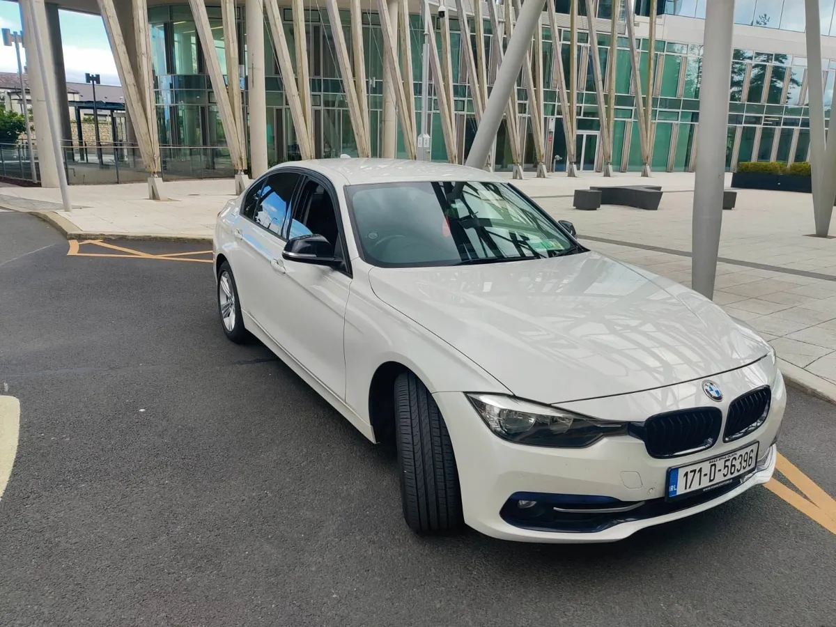 BMW 330e 2017 - Image 1