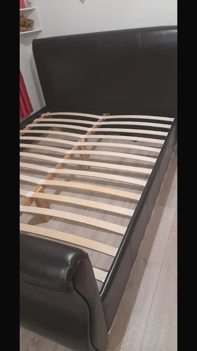 King size bed frame - Image 4