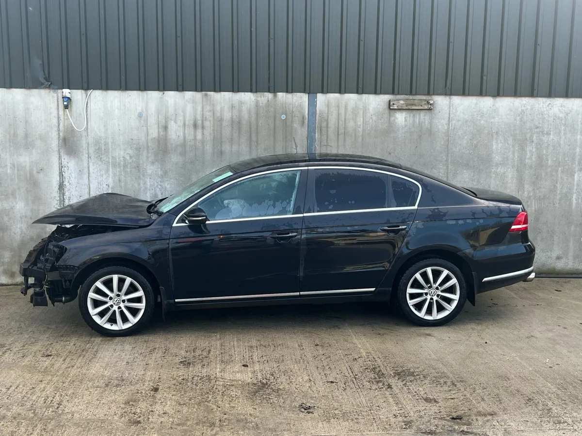 2014 VW Passat for parts - Image 2