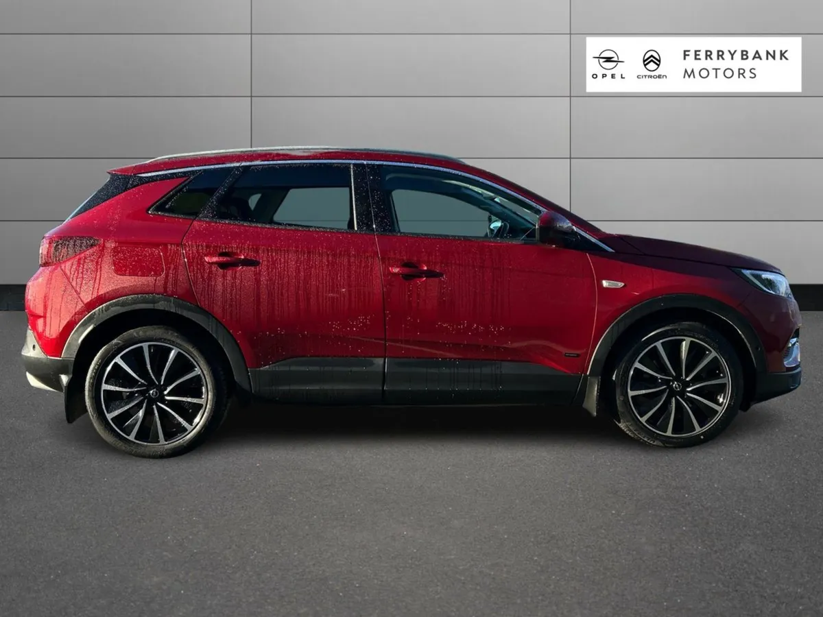 Opel GRANDLAND X 1.6 Petrol/electric FWD 225 PS P - Image 4