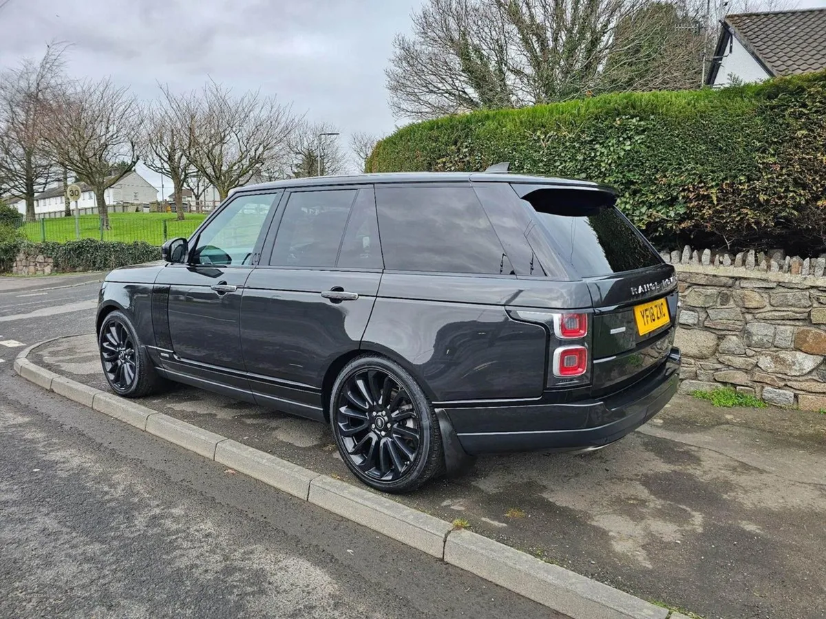 Land Rover Range Rover 3.0 TD V6 Vogue Auto 4WD E - Image 3