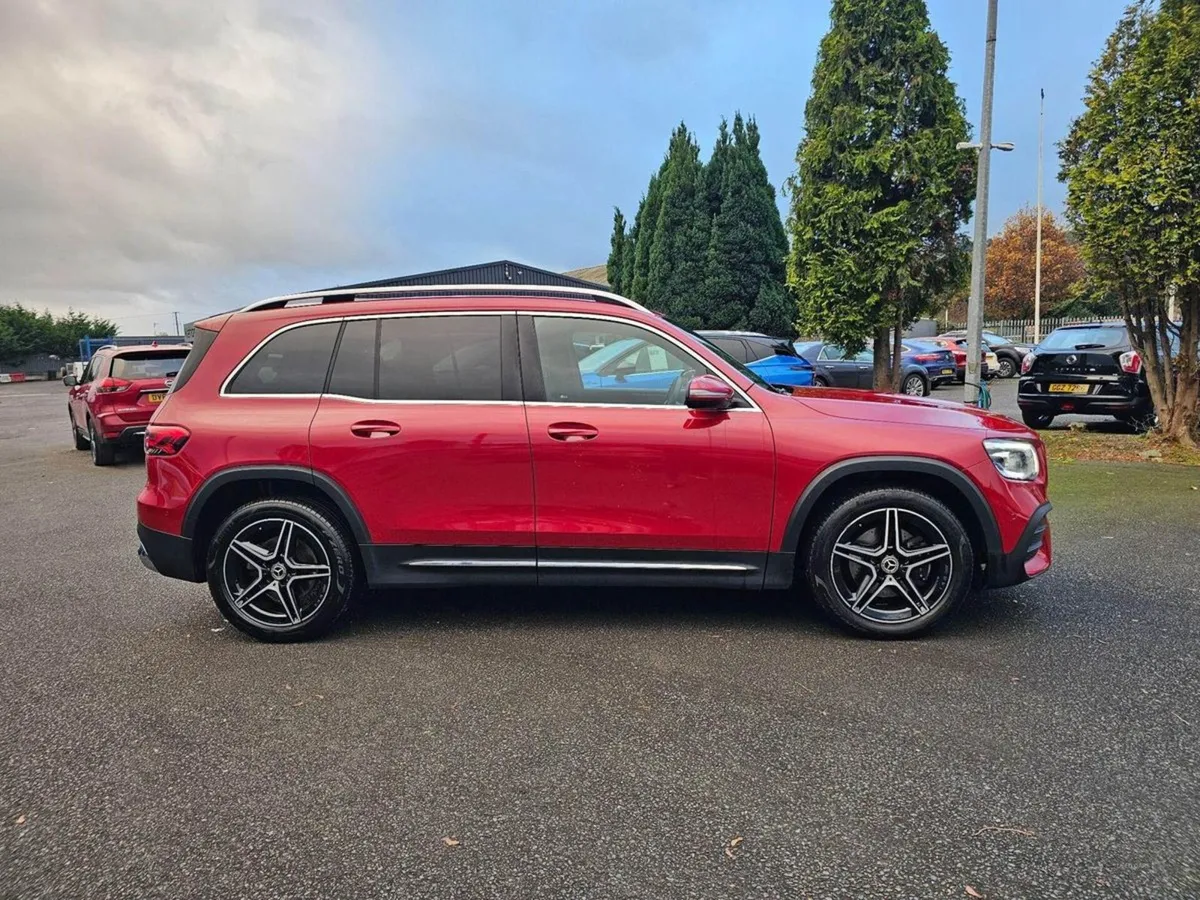 Mercedes-Benz GLB 1.3 Glb200 AMG Line (executive) - Image 2