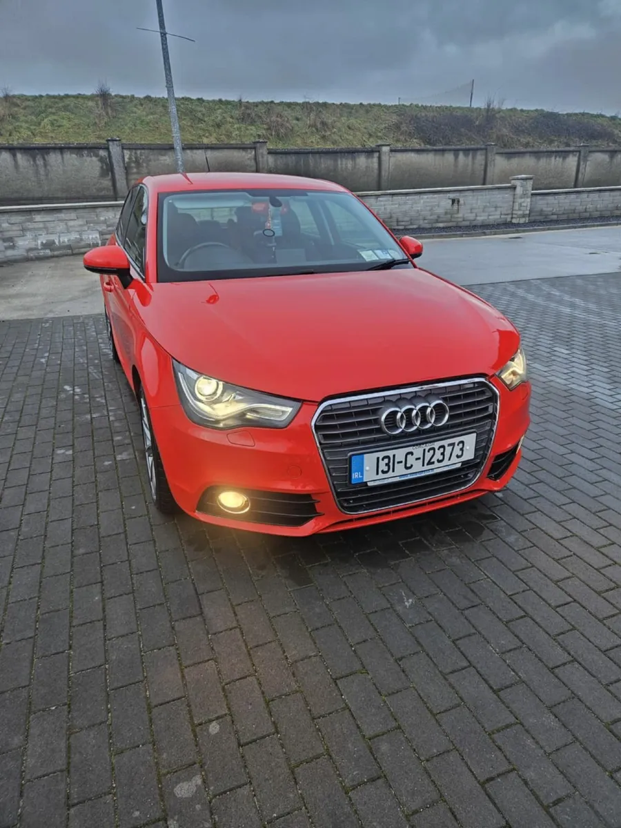 Car Audi a1 automatic 1.4tfsi low km - Image 3