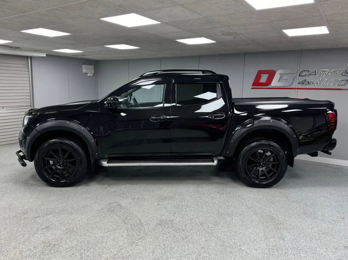 2021 Nissan Navara 2.3 DCI Tekna Automatic - Image 4