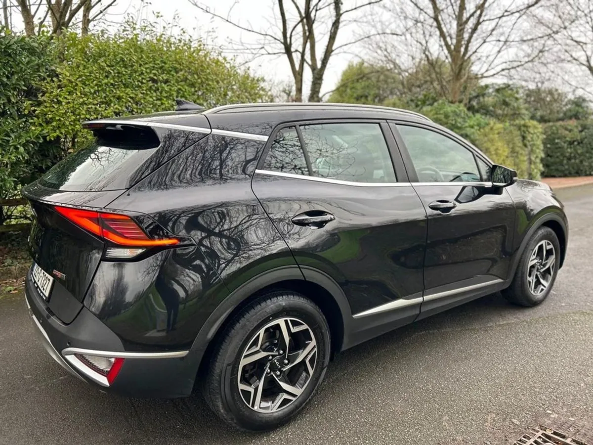 Kia Sportage 1.6d Diesel Premium Spec 4 Years War - Image 3