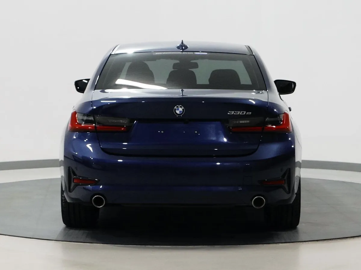 *976* 2020 BMW 3-Series 2.0 330E SE PRO - Image 4