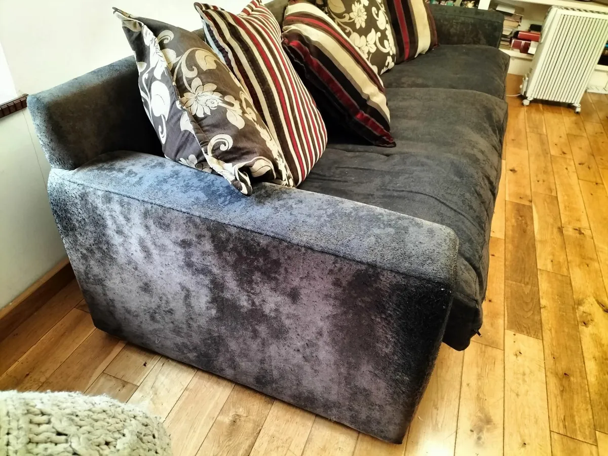Very Large Sofa / Couch - Image 2