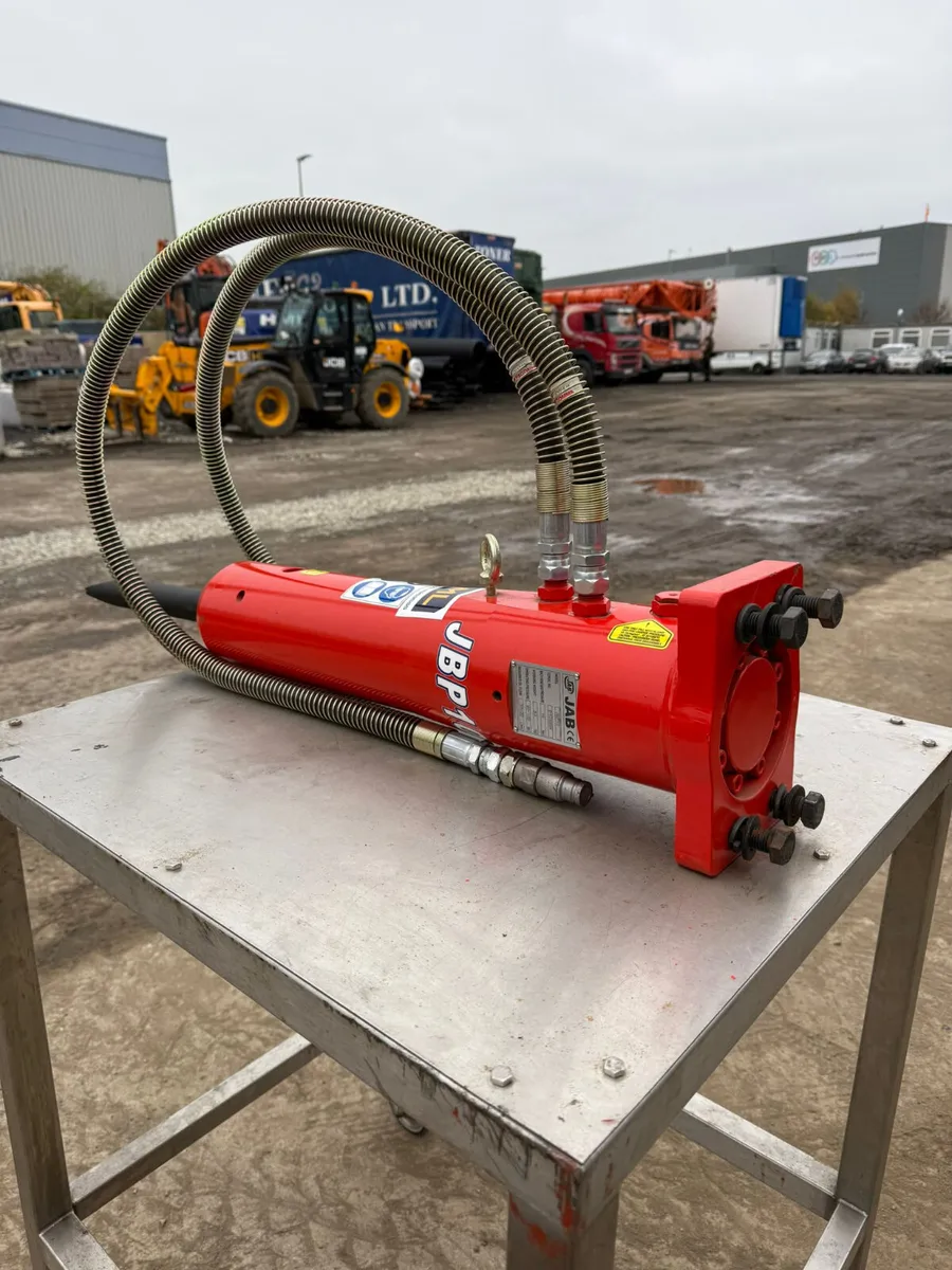 JAB Rockbreakers 0.8 Ton - 3 Ton - Image 1