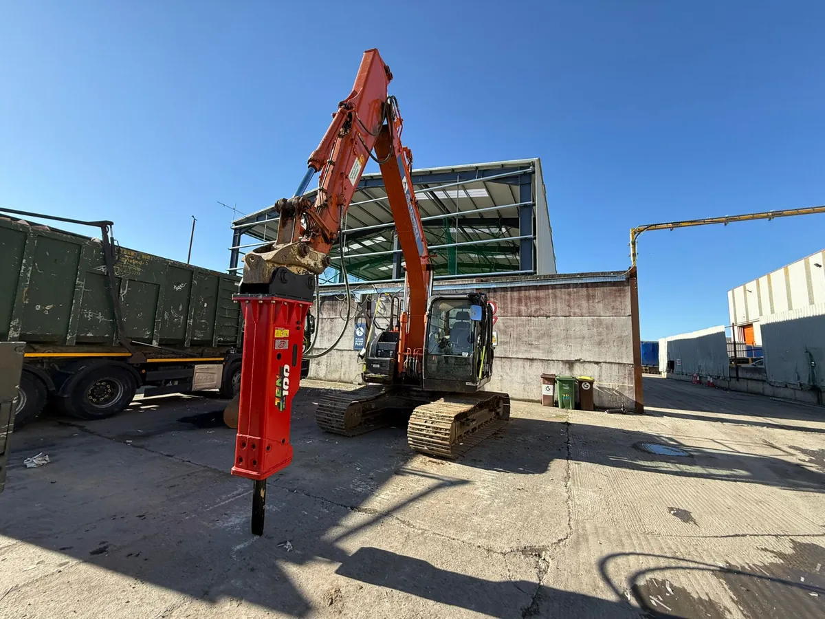 JAB Rockbreakers 8 Ton - 13 Ton - Image 1