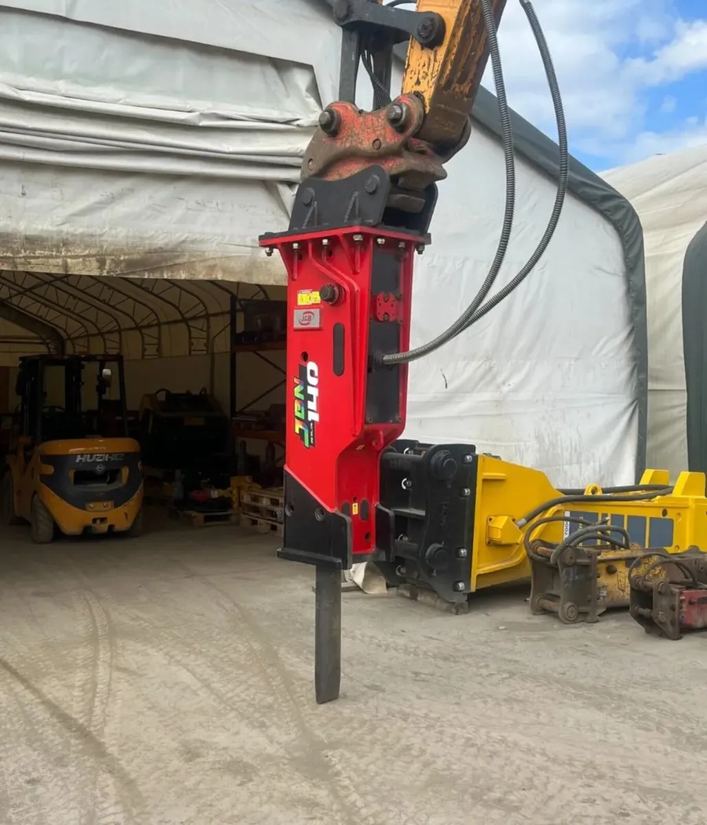 JAB Rockbreakers 20 Ton+ - Image 1