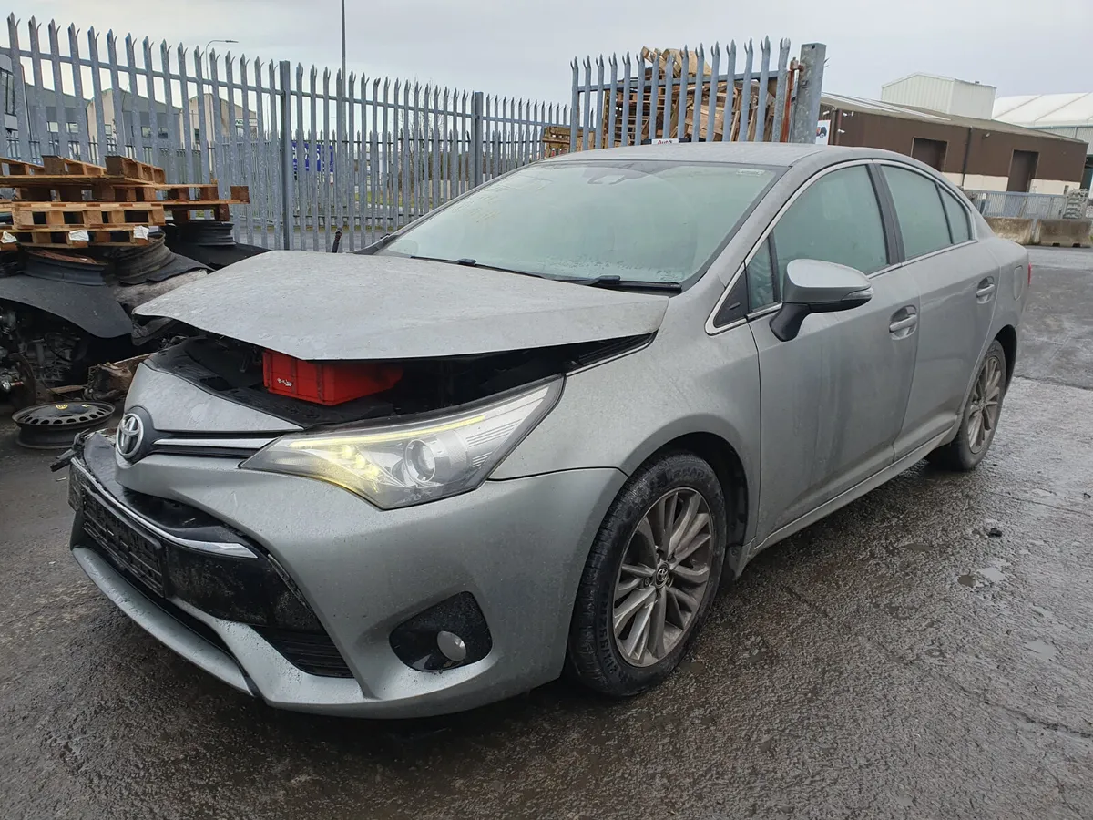 18 TOYOTA AVENSIS  2.0 D (N47) FOR BREAKING - Image 1