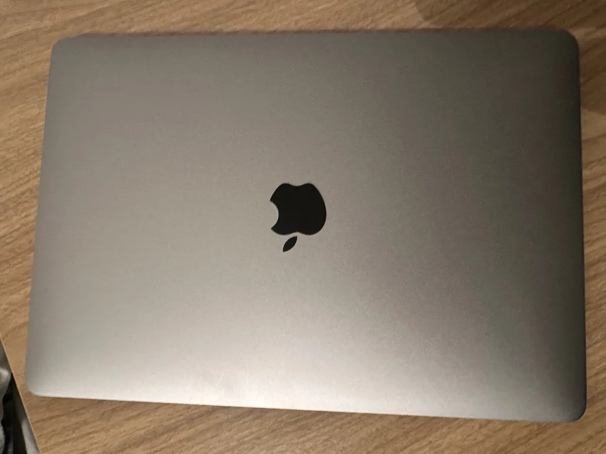 MacBook Air M1 13.3 - Image 3