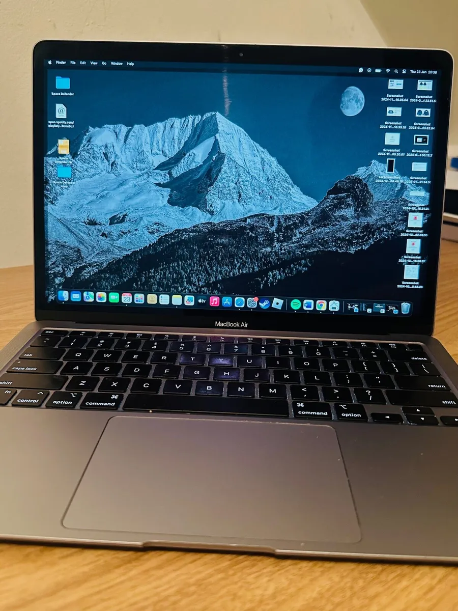MacBook Air M1 13.3 - Image 1