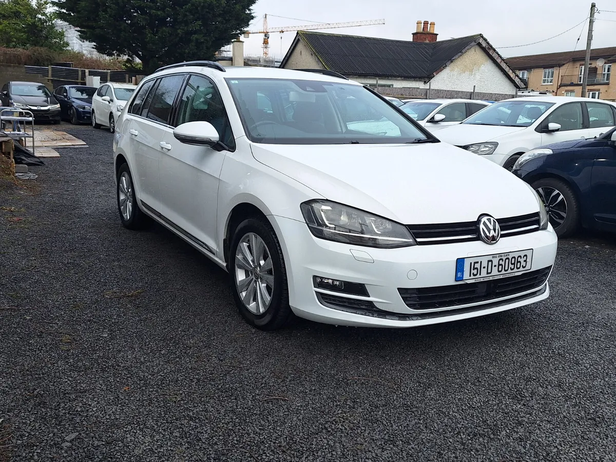 VW GOLF ESTATE 1.2L PETROL AUTOMATIC - Image 3