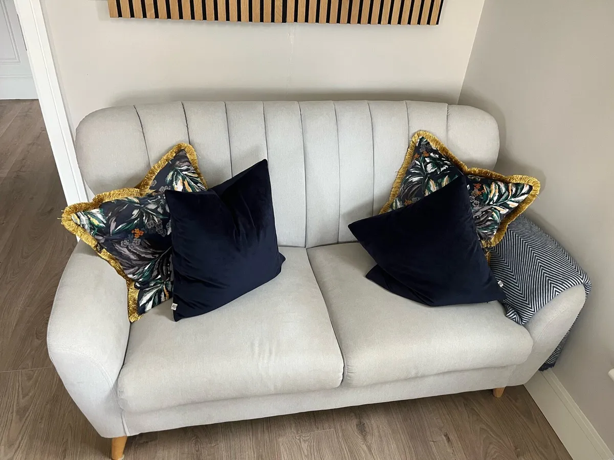 Beautiful Two seater couch - Image 2