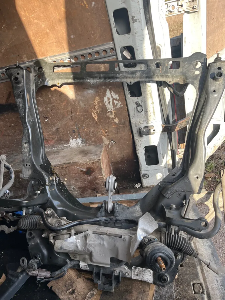 nissan quasqai subframe stearing rack - Image 2