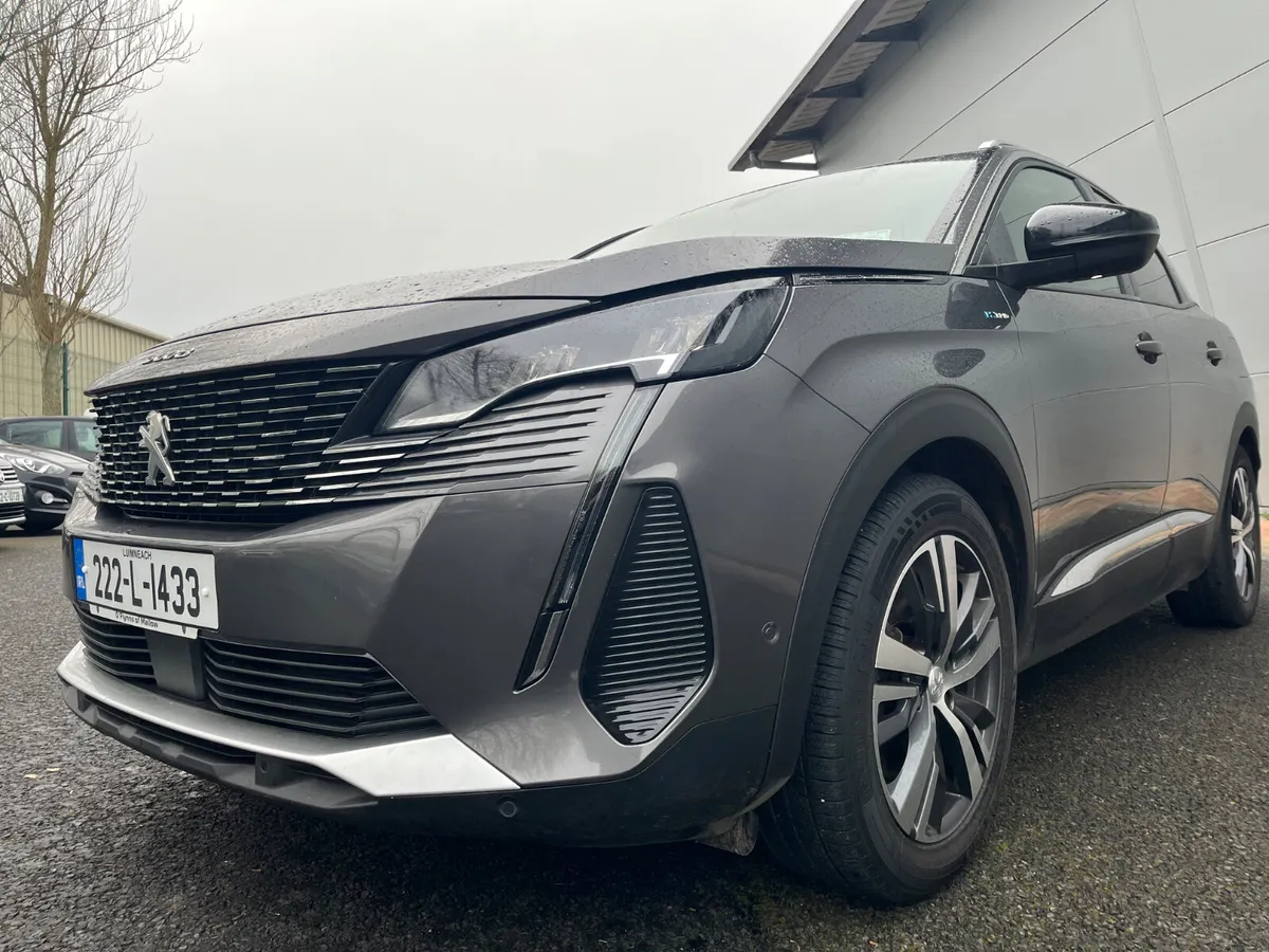 Peugeot 3008 2022 - Image 2