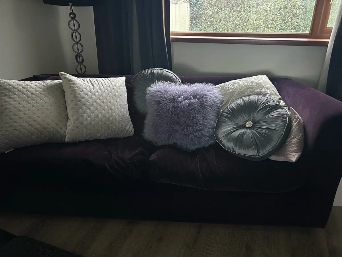 2 Sofas - Image 2