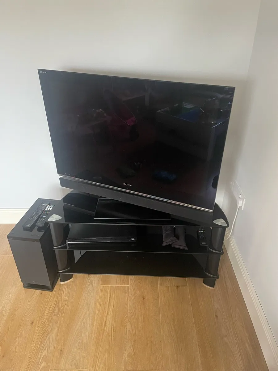 Home cinema,3D Tv , 3D blue ray player, subwoofer - Image 3