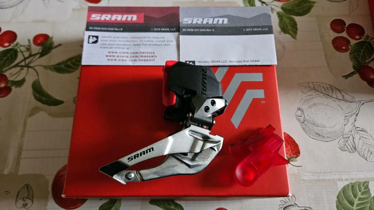 Sram rival etap AXS 12 speed derailleurs - Image 1