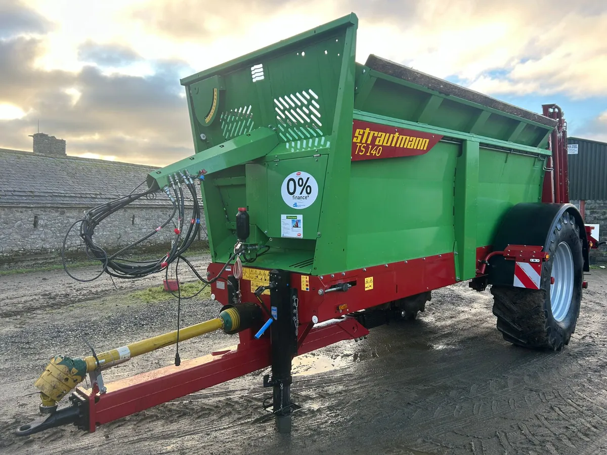 Strautmann TS140 rear discharge dung spreader - Image 1