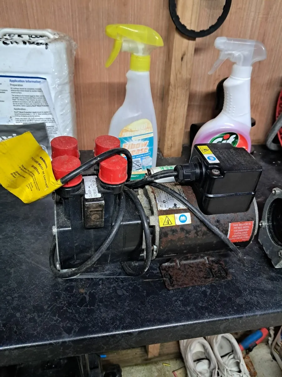WATER DOUBLE SHOWER PUMPS HOT & COLD GRUNDFOS MORE - Image 2