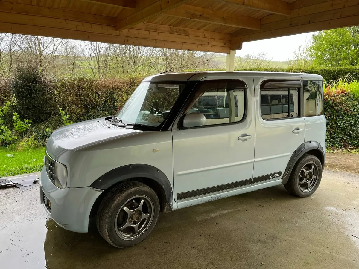 Nissan Cube 2002 e4WD - Image 1