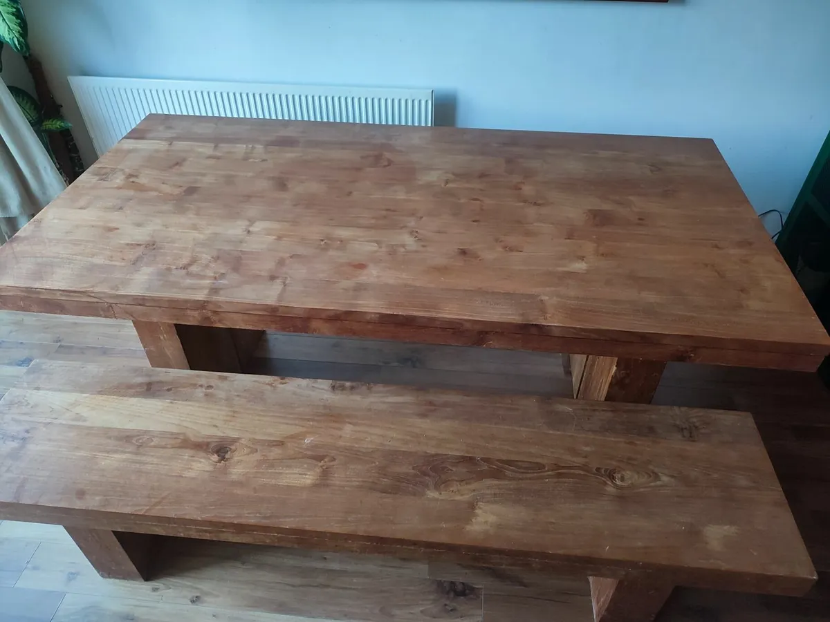 Kitchen table & bench - Image 1