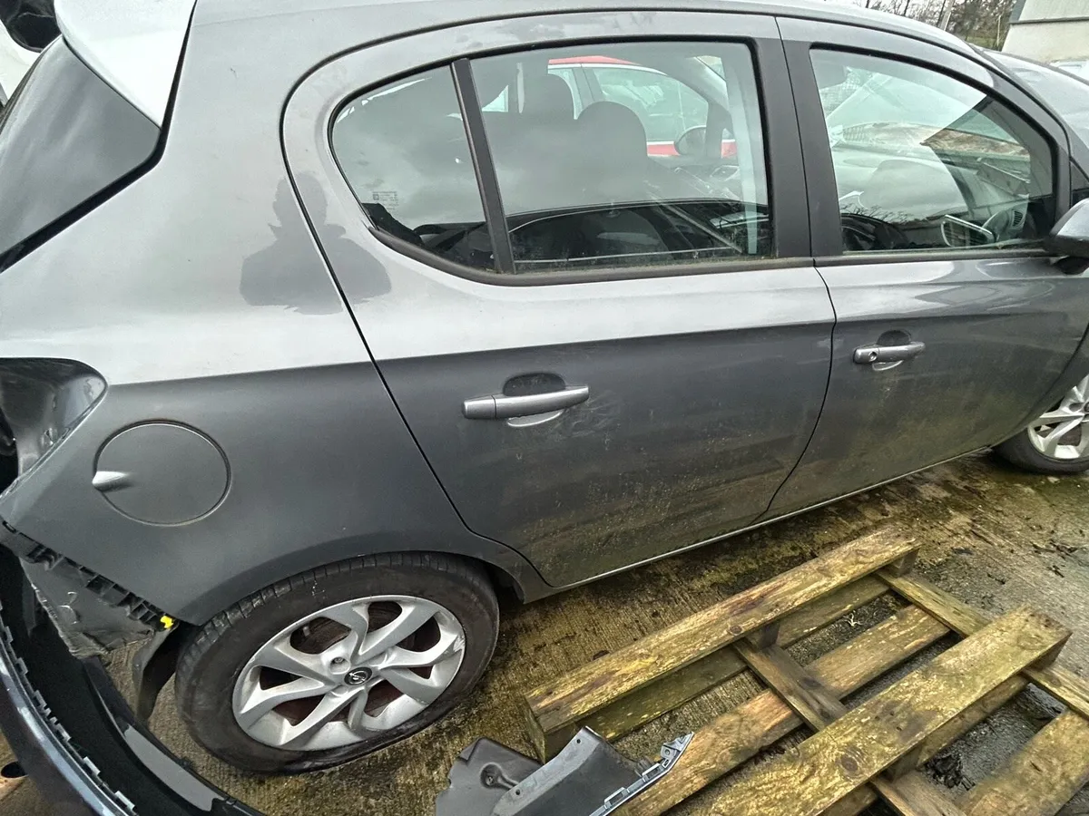 2011 Fiesta 1.6 Diesel.  141 Opel Corsa - Image 2