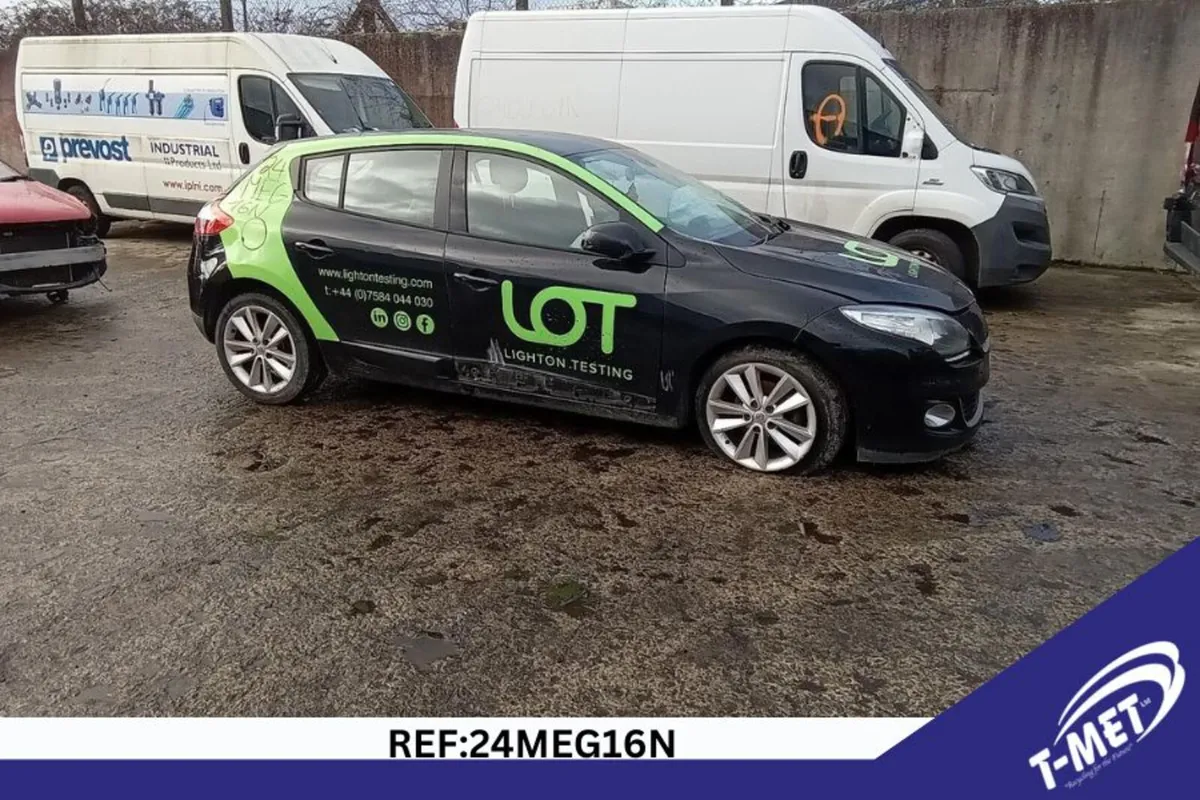 2013 RENAULT MEGANE BREAKING FOR PARTS - Image 1