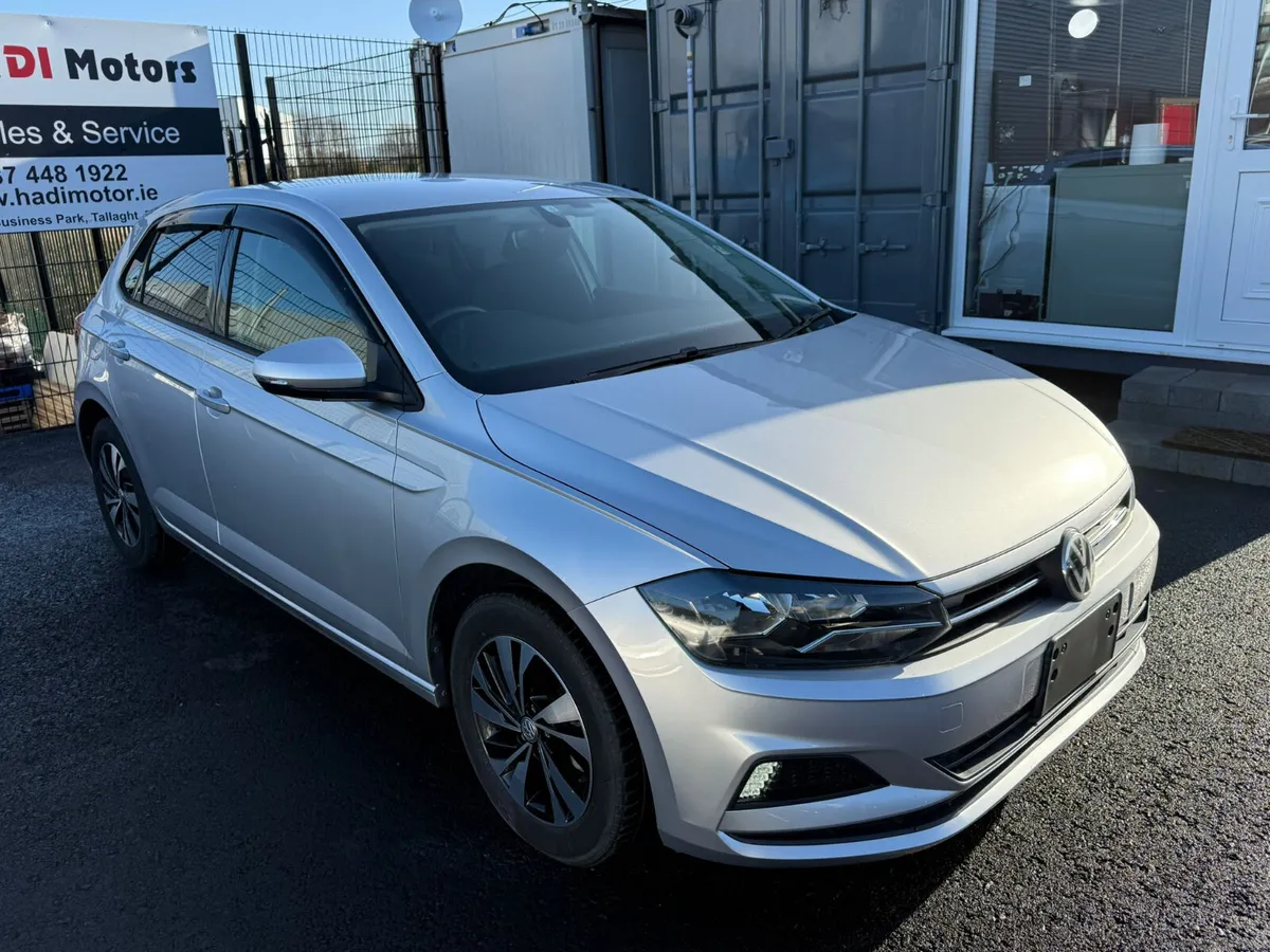 VOLKSWAGON POLO 0.99L silver - Image 3