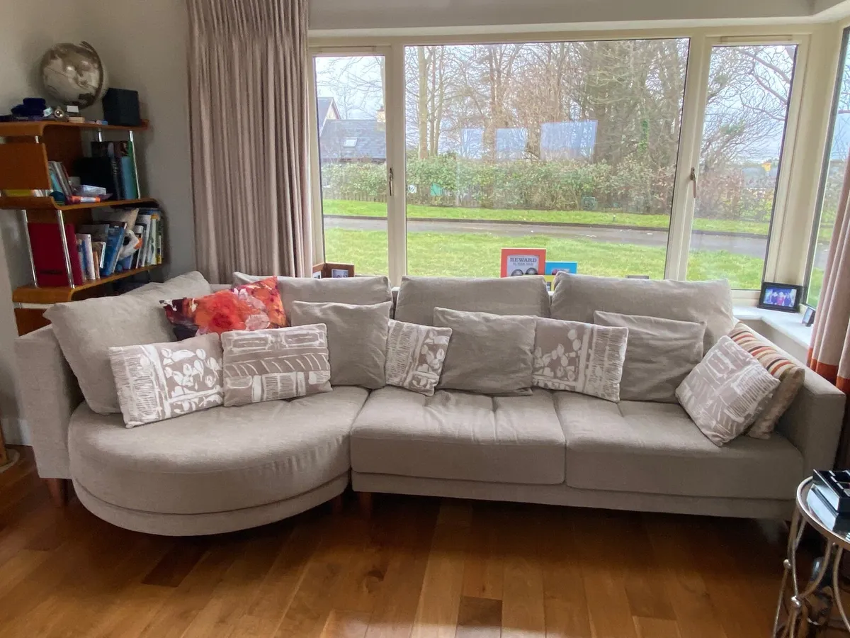Fama Couch - Image 4